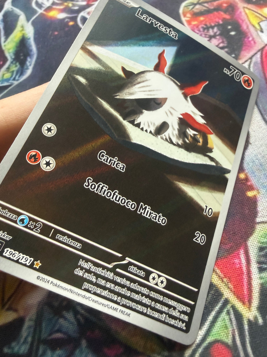 Larvesta – Carta Pokémon Italiana