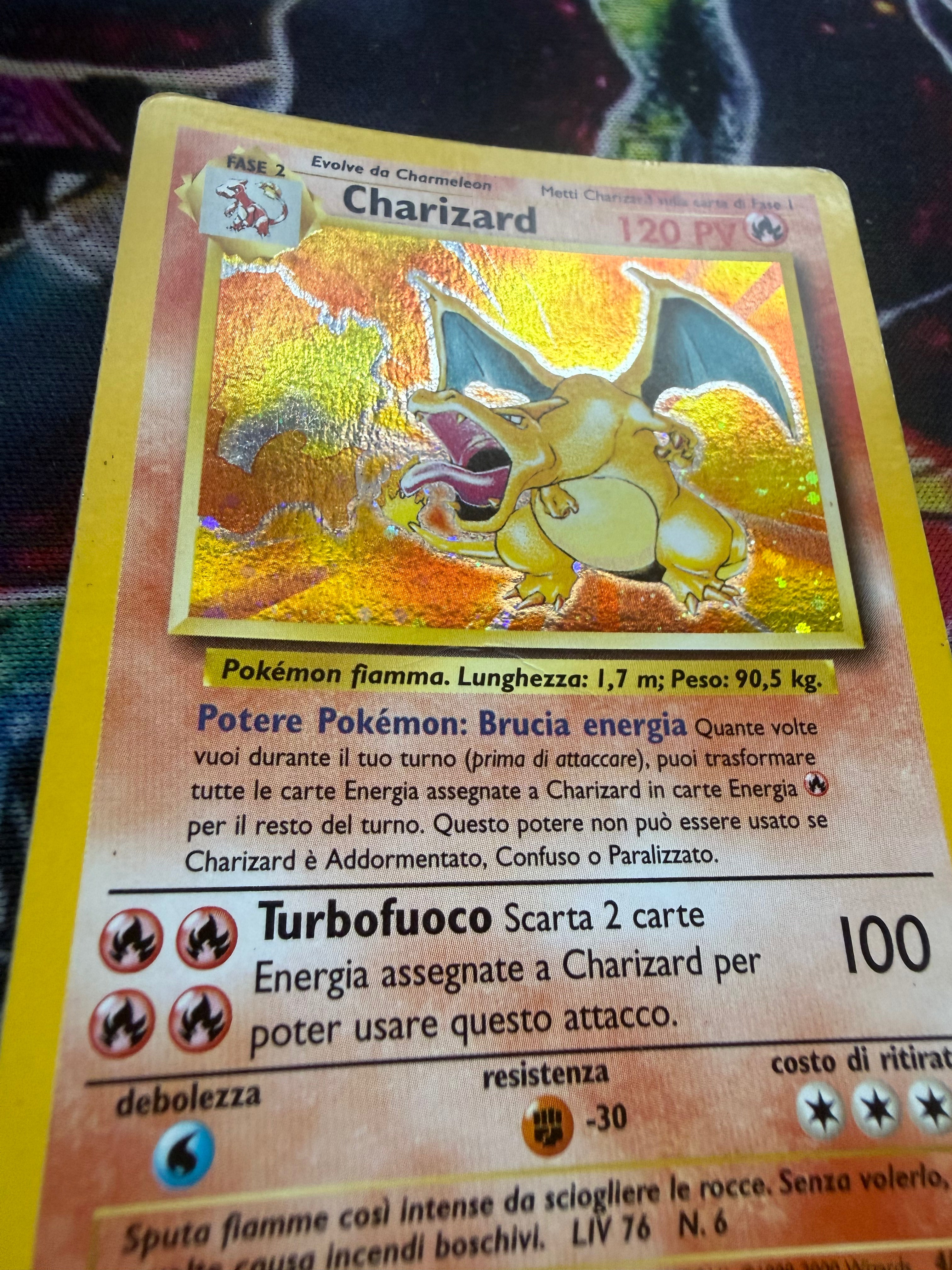Charizard set base holo italiano