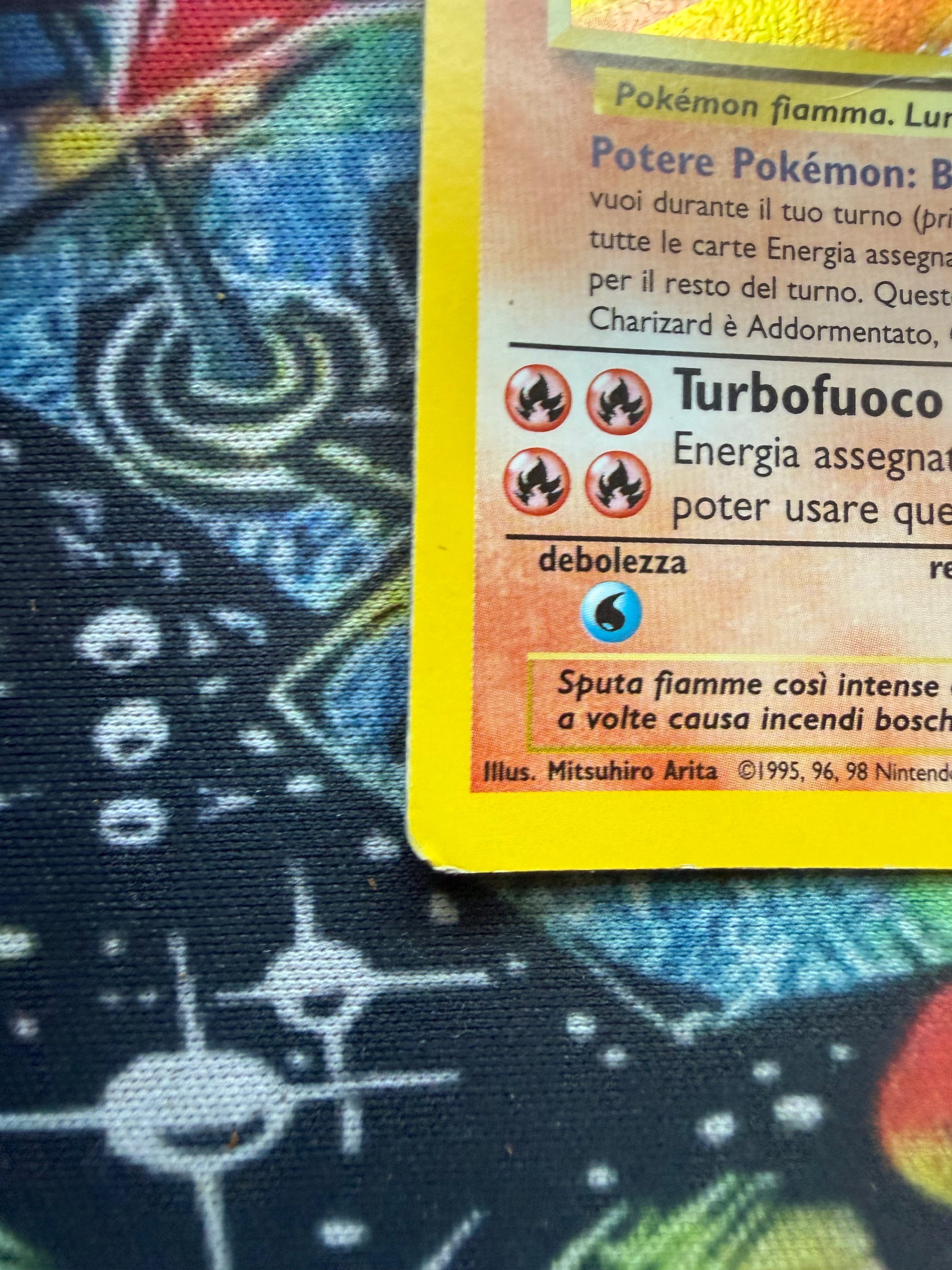Charizard set base holo italiano