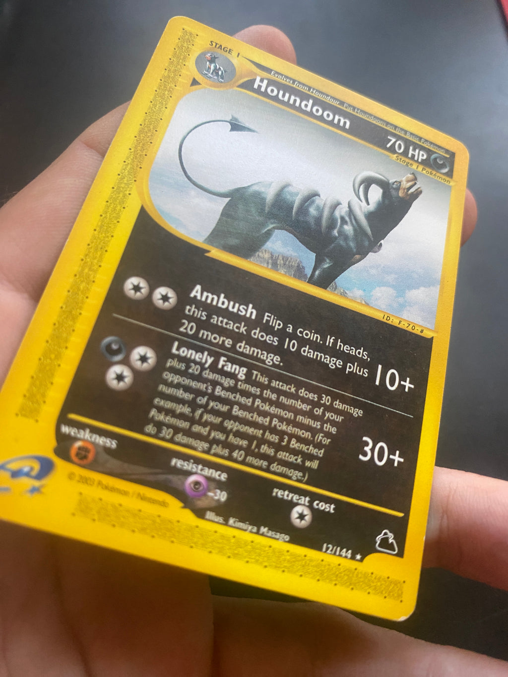 HOUNDOOM ENG 12/144 NO HOLO GOOD